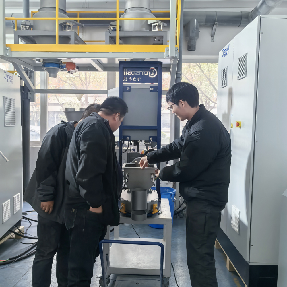 Warmly welcome our customer visit Transcell Manufacturing Centre