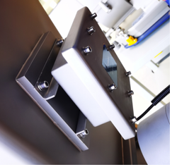 Reliable Prevention Of Bridge-Building In Cohesive Bulk Material With A Completely Non-Product-Contact Device For Loss-In-Weight Feeders